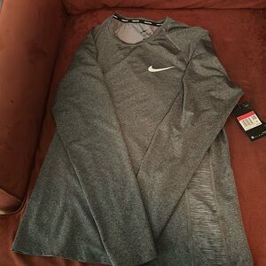 Gray slim fit Nike long sleeve shirt